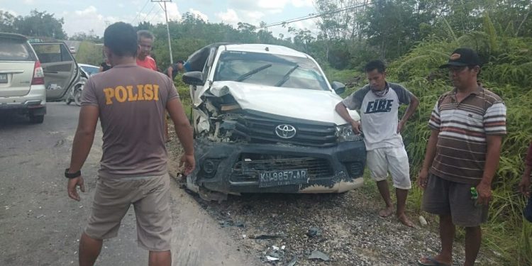 Kecelakaan Avanza vs Hilux Sebabkan Lima Korban Luka Serius