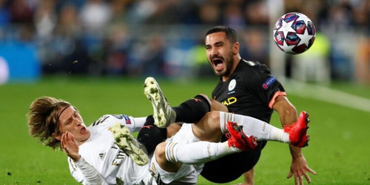 Gelandang Manchester City Terinfeksi COVID-19