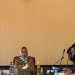 Bupati Kotawaringin Barat Hj Nurhidayah saat memimpin rapat pembahasan peraturan Bupati nomor 54 tahun 2020 tentang penerapan disiplin dan penegakkan hukum Protokol kesehatan dan pengendalian Corona disease 2019 di ruang rapat bupati. (ANT)