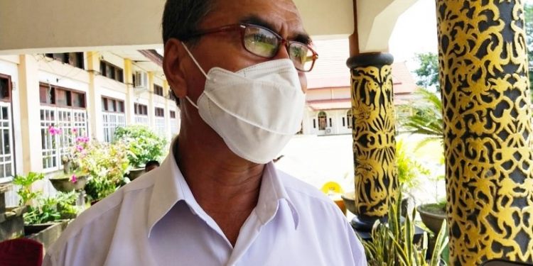 Koordinator Pencegahan Gugus Tugas Percepatan Penanggulangan COVID-19 Bartim dr Simon Biring. ANTARA/Habibullah