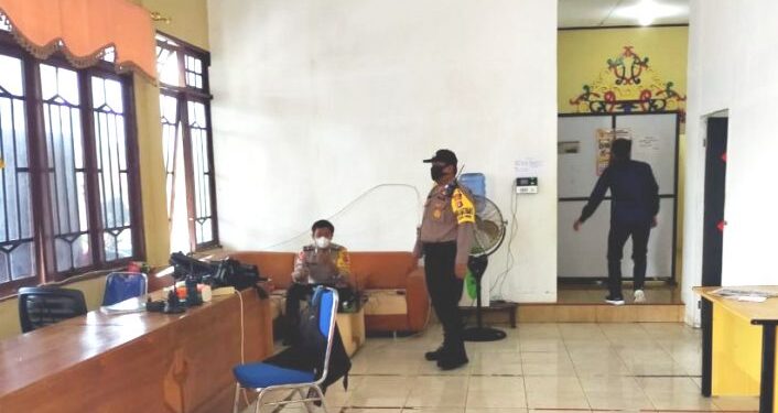 Pastikan Keamanan Pilkada, Polsek Kurun Rutin Sambangi KPU dan Bawaslu Gumas
