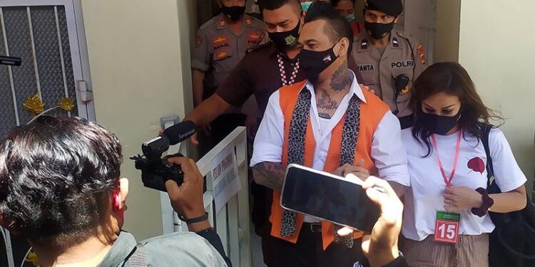 Ternyata Ini Tujuan Jrx SID Sengaja Posting ‘Bubarkan IDI’