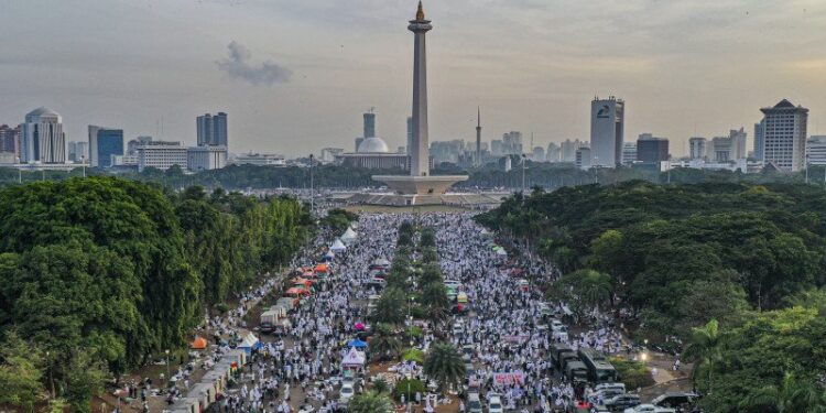 Reuni 212 Perlu Dilarang Mengingat COVID-19 Belum Turun