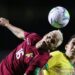 Pesepak bola Venezuela Roberto Rosales (kiri) berebut bola dengan pesepak bola Brazil Roberto Firmino (kanan) dalam laga Kualifikasi Piala Dunia 2022 wilayah Amerika Serikat, di Estadio Morumbi, Sao Paulo, Brazil, Jumat (13/11/2020). ANTARA FOTO/Pool via Reuters- Fernando Bizerra/hp.