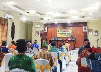 Kegiatan rapat koordinasi membahas tentang tata cara pengakuan pemerintah daerah terhadap wilayah hukum adat, di Buntok, Kamis (5/11/2020). (ANT)