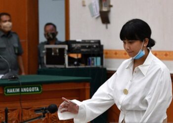 Arsip-Terdakwa kasus kepemilikan narkoba Vanesza Adzania alias Vanessa Angel mengikuti sidang perdana di Pengadilan Negeri Jakarta Barat, Jakarta, Senin (31/8/2020). Vanessa Angel didakwa atas kepemilikan psikotropika golongan IV yaitu 20 pil xanax. (ANT)