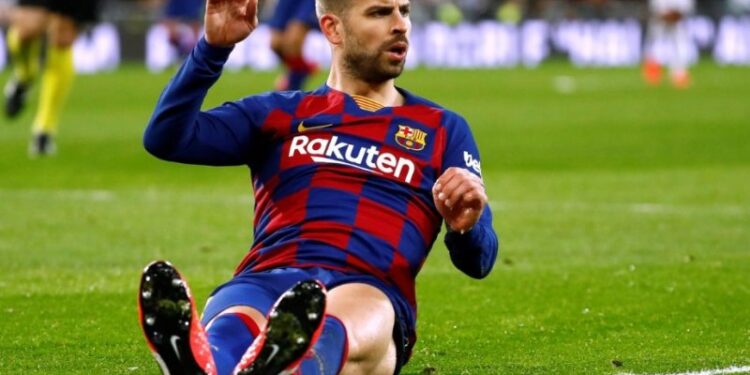 Bek Barcelona Gerard Pique. (REUTERS/Juan Medina)