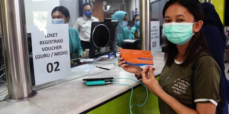 Program Gratis Naik Kereta Api Disambut Gembira Tenaga Guru Dan Kesehatan