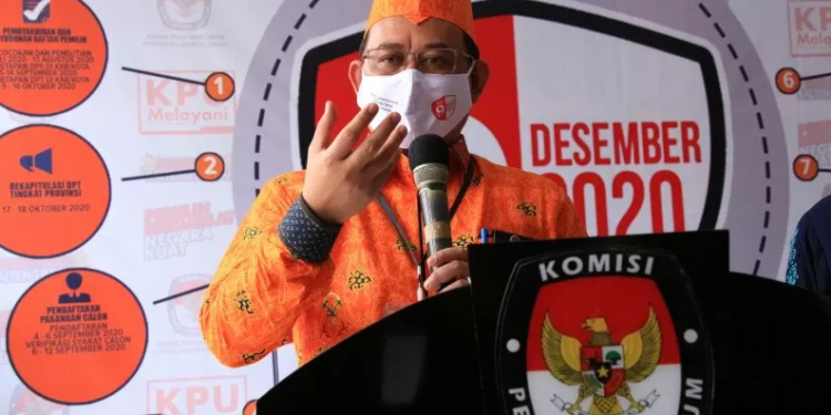 Dokumentasi. Ketua KPU Provinsi Kalimantan Tengah, Harmain Ibrohim (ANTARA/Rendhik Andika)