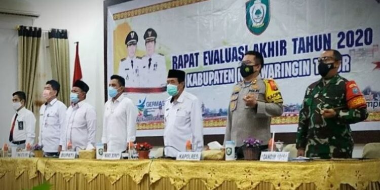 Kapolres Kotawaringin Timur AKBP Abdoel Harris Jakin saat menghadiri rapat evaluasi akhir tahun 2020, Rabu (30/12/2020) lalu. (ANT)