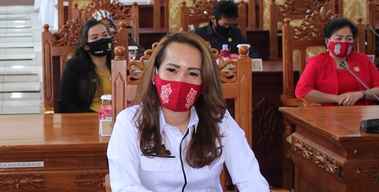 Legislator Gumas Nomi Aprilia. (Foto : Setwan Gumas)