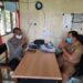 Foto // Kapolsek Kurun Iptu Sugeng Purwanto berkoordinasi dengan Lurah Tampang Tumbang Anjir Berjoaldi, di kantor kelurahan setempat, Senin (15/2/2021).