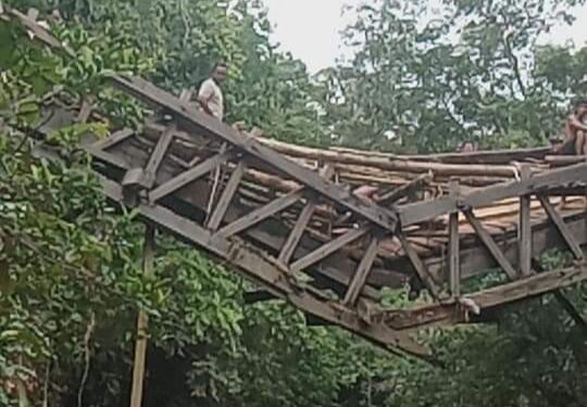 Kondisi Jembatan Patangoi di Kecamatan Damang Batu, Kabupaten Gumas. (IST)