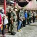 Ketua DPRD Kotawaringin Timur Rinie (kaos merah) saat turun bersama tim gabungan yang dipimpin Wakil Bupati Irawati, Rabu (24/3/2021) malam. (ANT/IST)