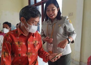 Suasana pelatihan teknologi terhadap PPL, di Kecamatan Manuhing, baru-baru ini. (Foto : Dinas Pertanian Gumas)
