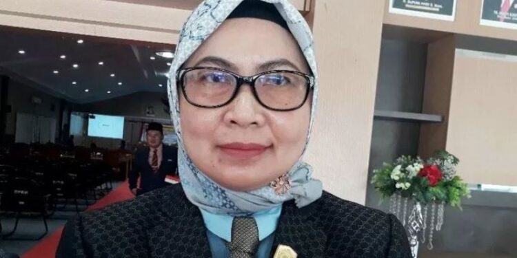 Dokumentasi - Ketua Komisi II DPRD Kabupaten Kotawaringin Timur, Hj Darmawati. ANT