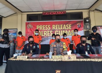 Suasana jumpa pers tangkapan narkoba di Mapolres Gumas, Kamis (3/6/2021).