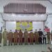Sekda Gumas Yansiterson foto bersama Kepala Disdukcapil Kabupaten Gumas Barthel dan lainnya, usai pembukaan sosialisasi di GPU Damang Batu, Selasa (15/06/2021). (IST)