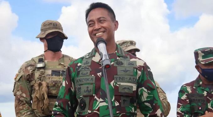 Kasad Jenderal TNI Andika Perkasa di Puslatpur Amborawang, Samboja, Kaimantan Timur, Kamis (12/8/2021). (ANT)