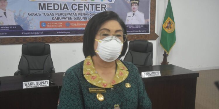 Wabup Gunung Mas, Efrensia L.P Umbing. (Foto : Diskominfosantik Kabupaten Gumas)