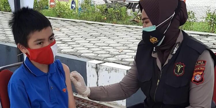 Suasana vaksinasi di Taman Kota Kuala Kurun, Selasa (12/8/2021). (MASAPNEWS/GCM)