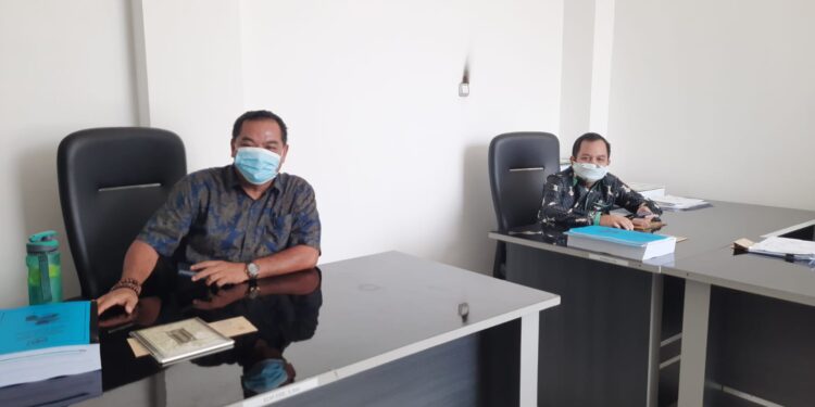 Anggota DPRD Kabupaten Gumas Untung Jaya Bangas (kiri) dan Evandi. (MASAPNEWS/GCM)