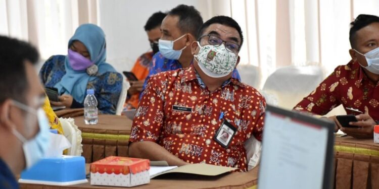 Pimpinan OPD lingkup Pemkab Lamandau saat mengikuti rapat Progres Pelaporan Capaian Aksi Pencegahan Korupsi Tahun 2021, di Kantor Inspektorat setempat, Kamis (26/8/2021).