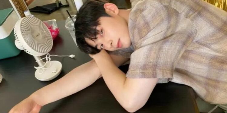 Cha Eun Woo tengah berdiskusi untuk gabung dalam drama adaptasi webtoon baru "Dak Gang Jeong". (MASAPNEWS/HO/Instagram Cha Eun Woo @eunwo.o_c)