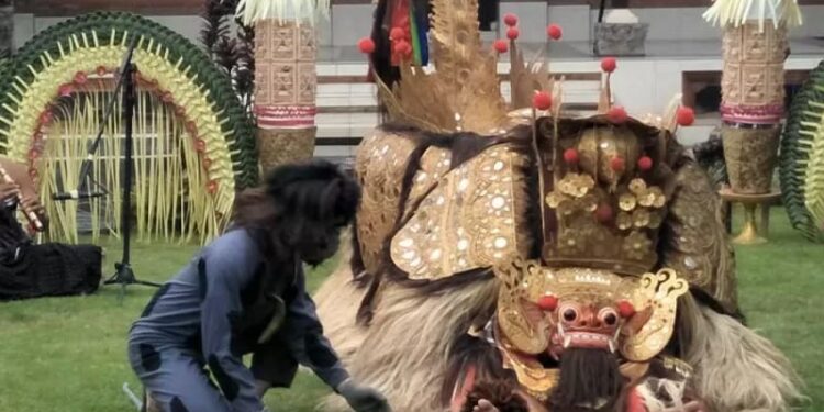 Pagelaran tari tradisional Bali. (MASAPNEWS/ANT/MSI)