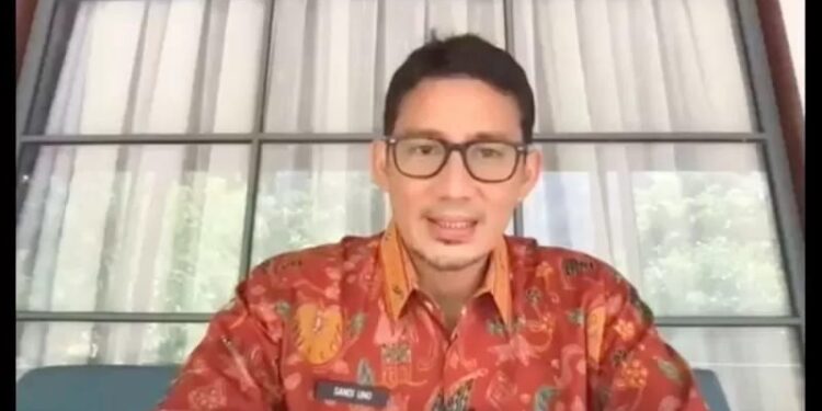 Menteri Pariwisata dan Ekonomi Kreatif Sandiaga Uno dalam webinar YES Goes to Campuss Kesatuan Aksi Mahasiswa Muslim Indonesia (KAMMI), Sabtu (28/8). (MASAPNEWS/ANT/HO-Kemenparekraf)