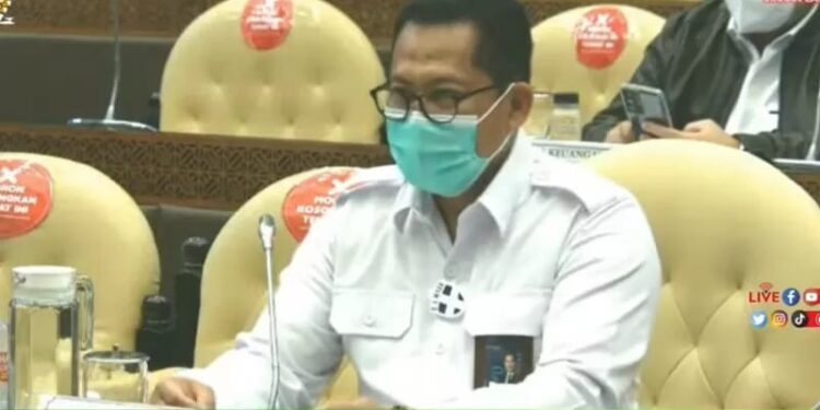 Direktur Utama Perum Bulog Budi Waseso menyampaikan laporan mengenai kondisi ketersediaan beras dalam rapat dengar pendapat bersama Komisi IV DPR RI di Gedung Parlemen Jakarta, Senin (30/8/2021). (MASAPNEWS/ANT/Tangkapan layar)
