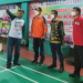 Anggota Komisi III DPRD Kotawaringin Timur Riskon Fabiansyah (pakai batik) bersama Kepala Dispora Wim RK Benung meninjau fasilitas olahraga dalam rangka persiapan Porprov 2023, Jumat (24/9/2021). ANT/IST
