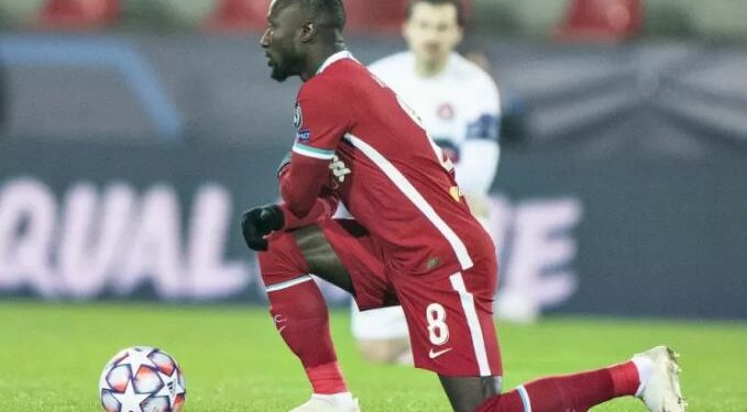 Gelandang Liverpool asal Guinea, Naby Keita, saat pertandingan Grup C Liga Champions melawan FC Midtjylland di Herning, Denmark, pada 9 Desember 2020. (AFP/HENNING BAGGER)