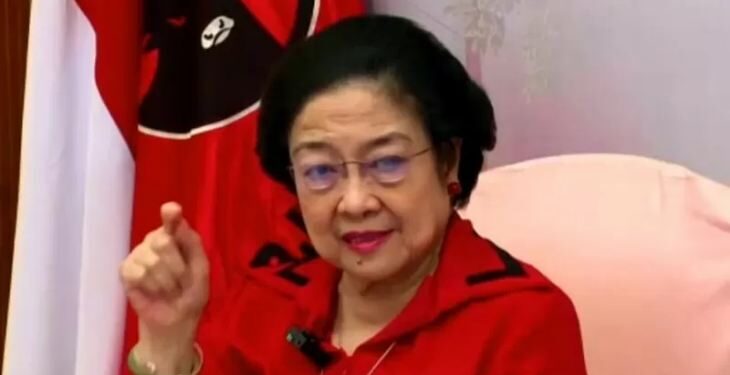 Ketua Umum DPP PDI Perjuangan Megawati Soekarnoputri saat memberikan pengarahan tertutup usai meresmikan 10 gedung kantor partai baru yang tersebar di sejumlah wilayah di Indonesia secara daring, Senin (23/8/2021). ANT/IST