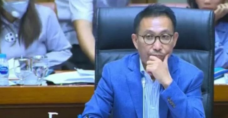 Ketua Komisi III DPR RI Herman Herry saat memimpin rapat kerja Komisi III DPR RI tentang Rancangan Undang-Undang Mahkamah Konstitusi (RUU MK) di Kompleks Parlemen RI, Senayan, Jakarta, Senin (31/8/2020). (ANT/IST)