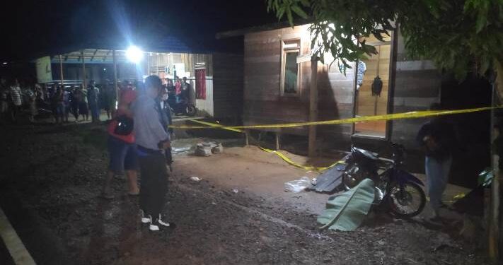 Polisi melakukan olah tempat kejadian perkara. (IST)