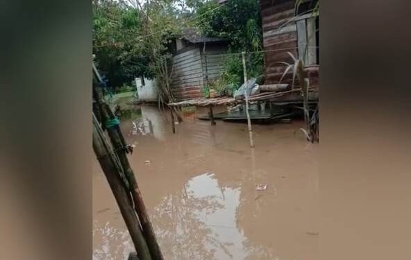 Banjir di RT 01 Kelurahan Tampang Tumbang Anjir, Kecamatan Kurun, Kabupaten Gunung Mas, Minggu (12/9/2021). (IST)