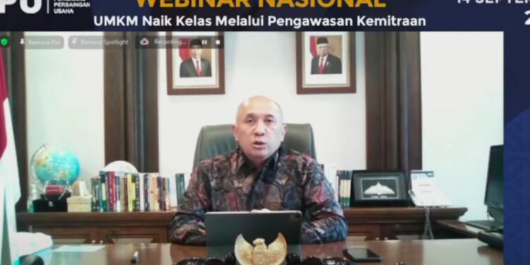 Menteri Koperasi dan UKM Teten Masduki dalam webinar, Jakarta, Selasa (14/9). (MASAPNEWS/ANT/Tangkapan layar)