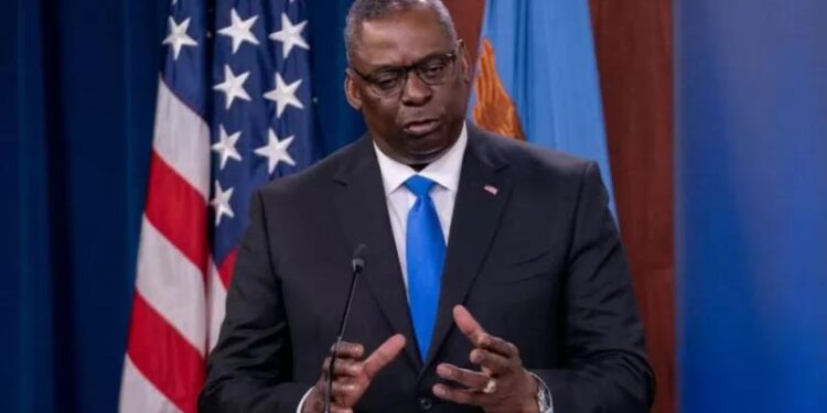 Menteri Pertahanan Amerika Serikat Lloyd Austin menjawab pertanyaan wartawan di Pentagon, Arlington, Virginia, AS, Juli 2021. (MASAPNEWS/ANT/Reuters)