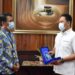 Bupati H Hendra Lesmana akan menyerahkan plakat kepada Kepala Ombudsman RI perwakilan Kalteng Biroum Bernardianto di ruang kerja Bupati Lamandau, Rabu (22/9/2021).