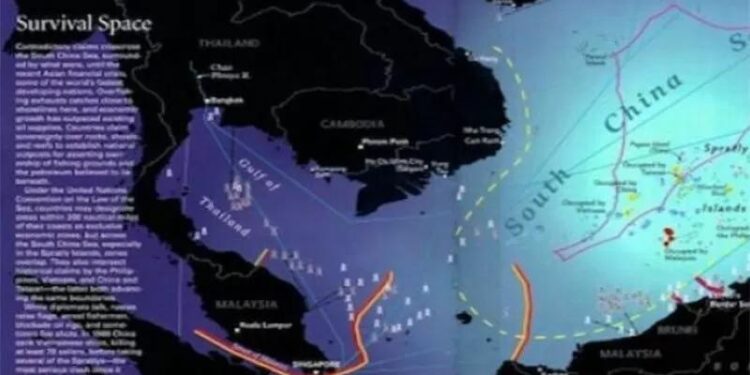 Ilustrasi cakupan Laut China Selatan. China secara sepihak mengklaim hampir seluruh perairan Laut China Selatan sebagai perairan kedaulatan mereka berdasarkan pendekatan historis. Batas-batas klaim itu dinamakan "Nine Dashed Lines" yang koordinat persisnya tidak pernah mereka ungkap secara gamblang. (MASAPNEWS/ANT/www.beforeitnews.com)