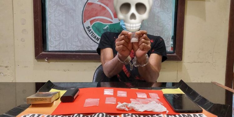 K dan barang bukti diamankan di Mapolres Gumas. (Foto : Polres Gumas)