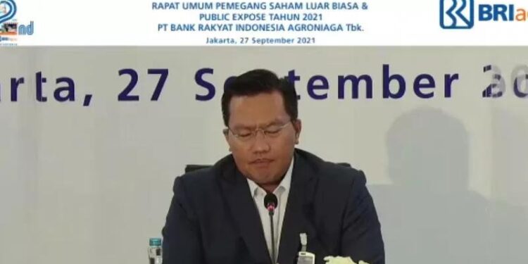 Direktur Utama BRI Agro Kasper Situmorang dalam konferensi pers daring yang dipantau di Jakarta, Senin (27/9/2021). (MASAPNEWS/ANT/Tangkapan layar)