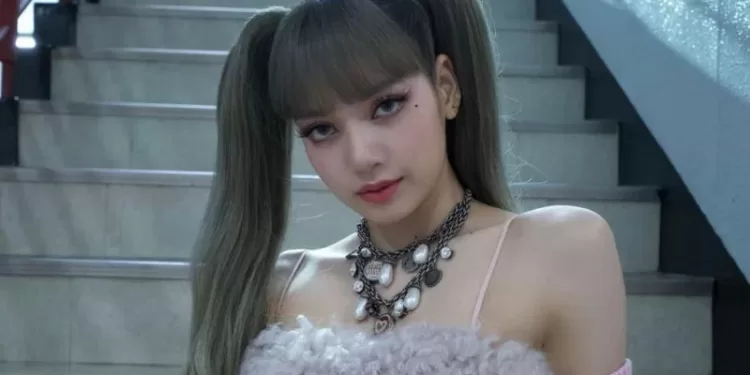 Lisa BLACKPINK cetak rekor baru duduki tangga lagu Inggris empat pekan berturut- turut. (MASAPNEWS/HO/instagram @lalalisa_m)