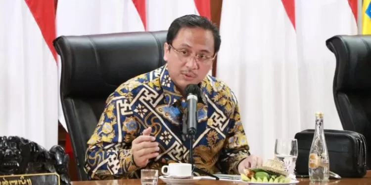 Ketua Umum PP PBSI Agung Firman Sampurna saat menjelaskan rencana pelaksanaan Indonesia Badminton Festival 2021 di Bali, Jumat. (dokumentasi PP PBSI)