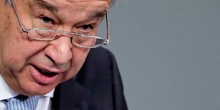 Dokumentasi - Sekretaris Jenderal Perserikatan Bangsa-Bangsa Antonio Guterres menyampaikan pidato di majelis rendah parlemen Jerman Bundestag di Berlin, Jerman, 18 Desember 2020. (MASAPNEWS/ANT/REUTERS/Hannibal Hanschke)