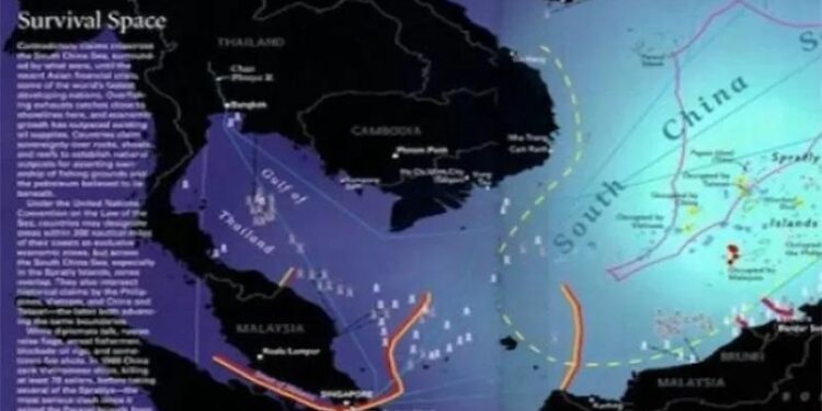 Ilustrasi - cakupan Laut China Selatan. China secara sepihak mengklaim hampir seluruh perairan Laut China Selatan --yang berbatasan langsung dengan ZEE Indonesia dan perairan kedaulatan nasional-- sebagai perairan kedaulatan mereka berdasarkan pendekatan historis. Batas-batas klaim itu dinamakan "Nine Dashed Lines" yang koordinat persisnya tidak pernah mereka ungkap secara gamblang. (MASAPNEWS/ANT/www,beforeitnews.com)