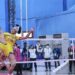 Pesepak takraw putri Jawa Barat Lena (kiri) menyundul bola ke arah atlet Sulawesi Barat Ayu Lestari (kanan) dalam pertandingan babak penyisihan sepak takraw double event putri PON Papua di GOR Trikora Universitas Cenderawasih, Jayapura, Papua, Selasa (5/10/2021). (MASAPNEWS/ANT)