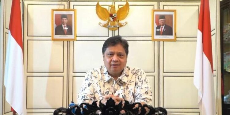 Menteri Koordinator Bidang Perkonomian Airlangga Hartarto dalam sambutannya pada Kuliah Umum Program Doktor Ilmu Manajemen Universitas Terbuka secara daring, Sabtu (9/10/2021). (MASAPNEWS/ANT/HO-Kemenko Perekonomian)