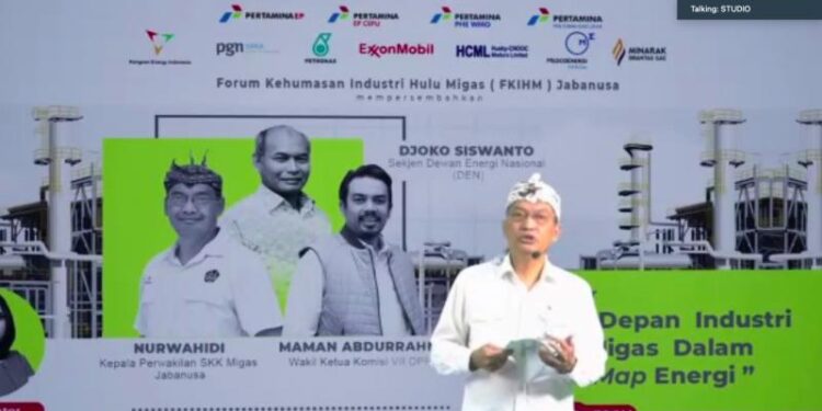 Tangkapan layar Kepala Perwakilan SKK Migas Jawa, Bali, dan Nusa Tenggara Nurwahidi dalam webinar Masa Depan Industri Hulu Migas dalam Road Map Energi yang dipantau di Jakarta, Selasa (12/10/2021). (MASAPNEWS/ANT/HO-SKK Migas)